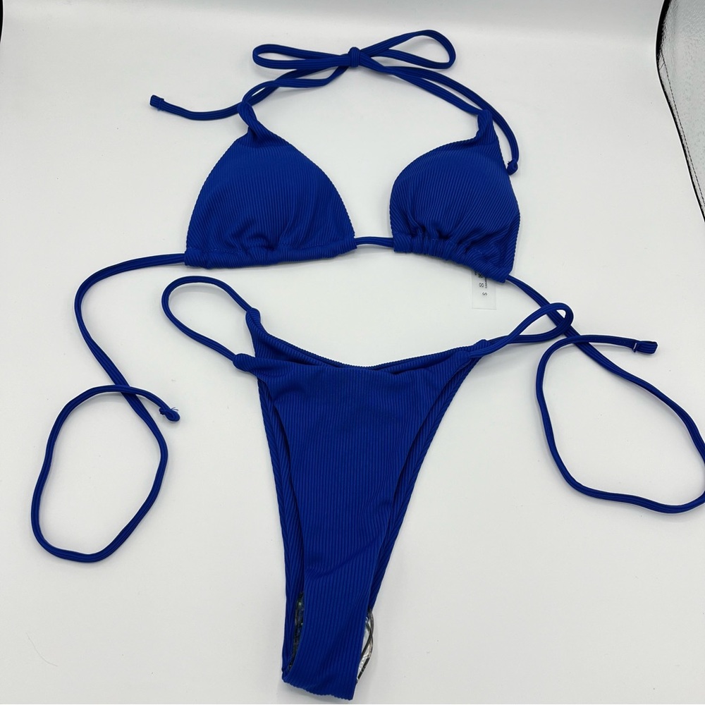 blue string bikini - Picture 2 of 5